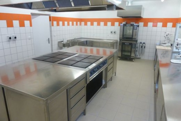 Nové pracoviště pro kuchaře na střední škole v Kadani