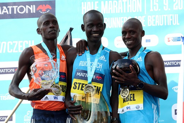 Keňská dominance na půlmaratonu v Ústí