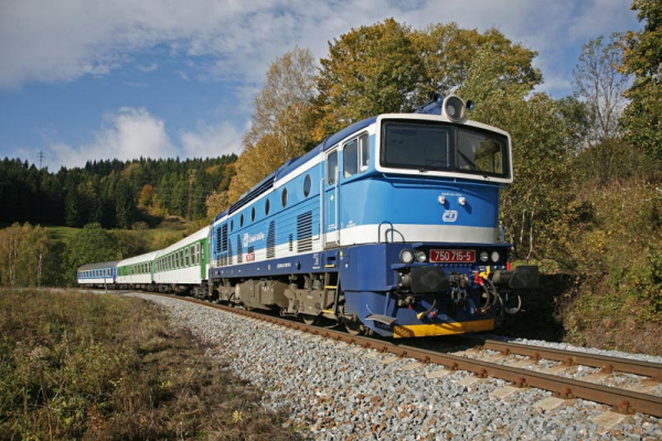 Vlaky na Teplicku zrychlí, lidé z Litvínova získají přímé spojení s krajskou metropolí