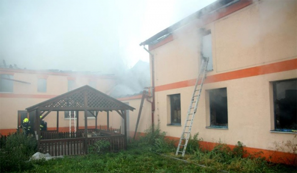 Požár vyýrobny nábytky v Staňkovicích okres Louny