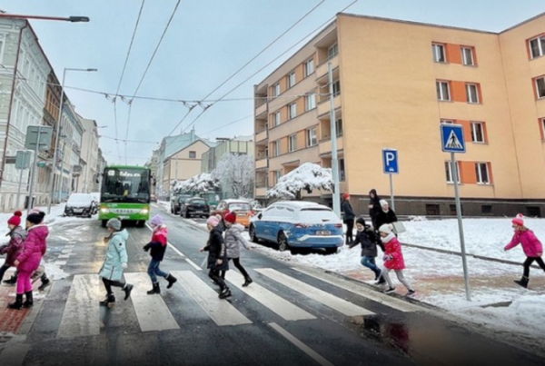 Město Teplice má další dva bezpečné oranžové přechody