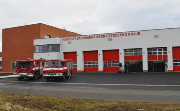 Mostečtí profesionální hasiči mají zbrusu nové hasičské stanice za téměř 170 milionů korun