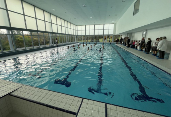 Mostecká zdrávka se pyšní moderními sportovišti - tělocvičnou a bazénem