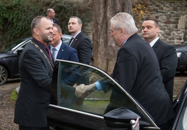 Prezident Miloš Zeman zakončil návštěvu kraje v Kadani